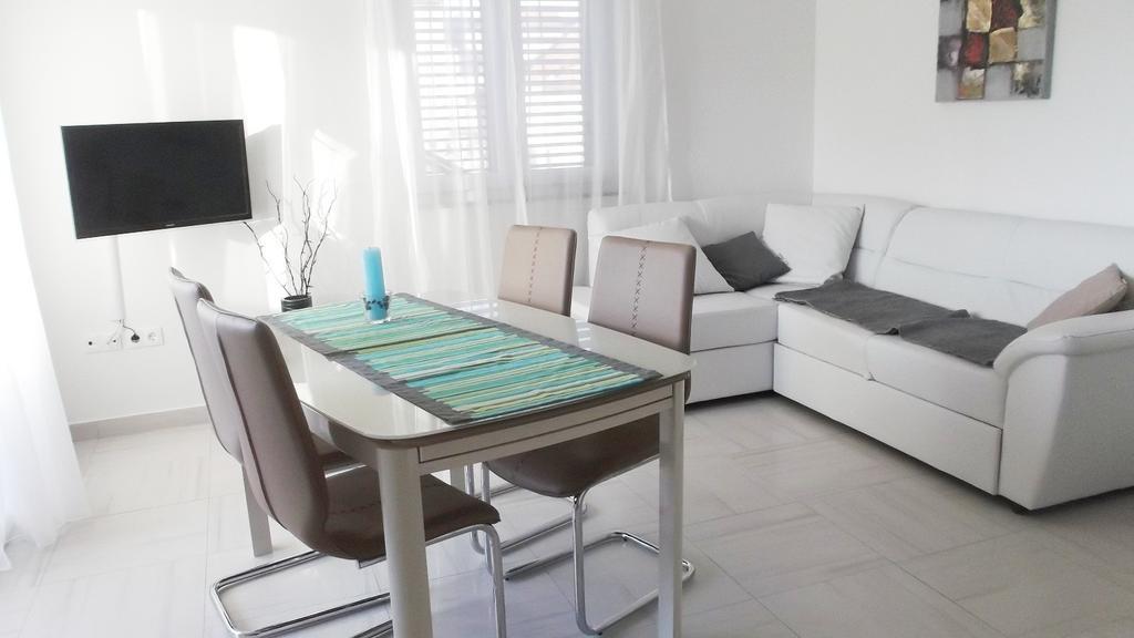 Apartments Horvat Vodice Phòng bức ảnh